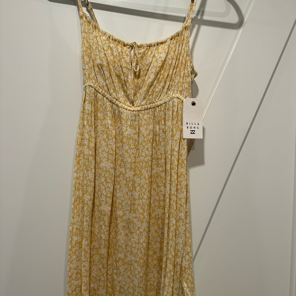 new with tags BILLABONG cute mini sundress 💛💛🌻🌼🌞